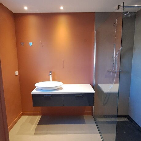 PEINTURE INTÉRIEUREJe transforme vos intérieurs grâce à la peinture, sans avoir besoin de lourds travaux.